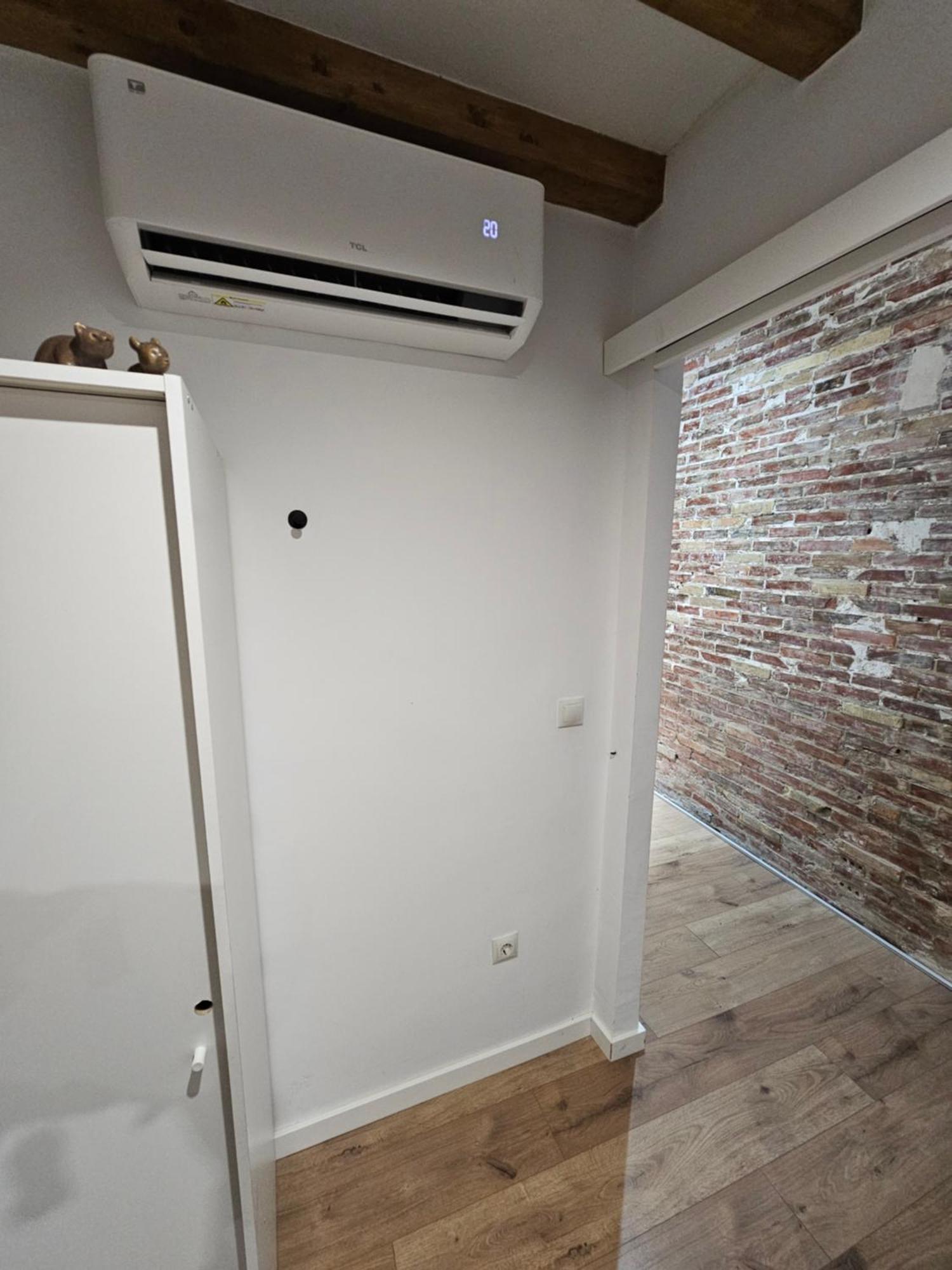 Bear Homes - Olimpia Suite Валенсия Экстерьер фото